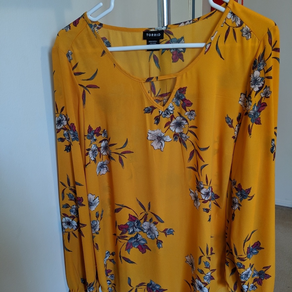 Plus Size Torrid Long Sleeve Floral Tunic